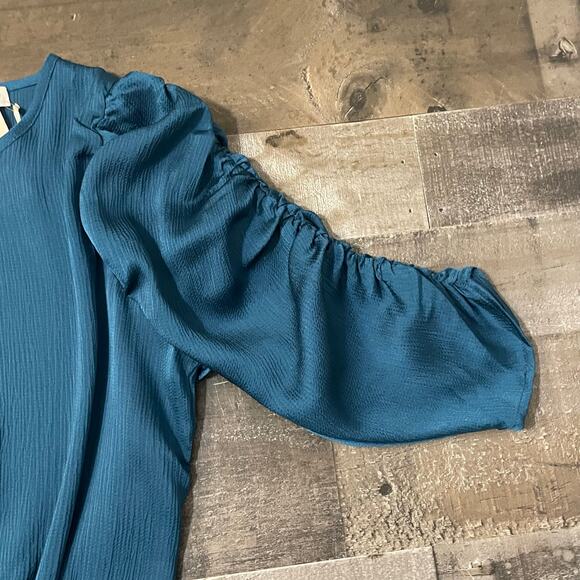 Paper Crane Women's T41729P Ocean Blue Ruched Sleeve Smocked Hem Crop Top Size M - Picture 9 of 14